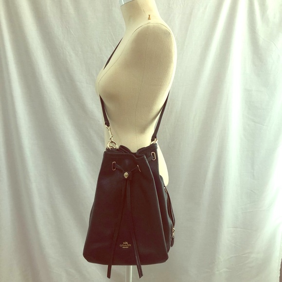 Crossbody or shoulder bag - Picture 1 of 6